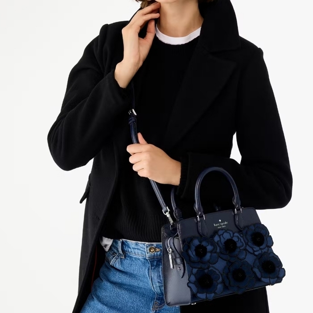 💙🔹️ Kate Spade🔹️ Madison Embroidered Floral Small Satchel IN Blue [ Sold Out] - Picture 6 of 12